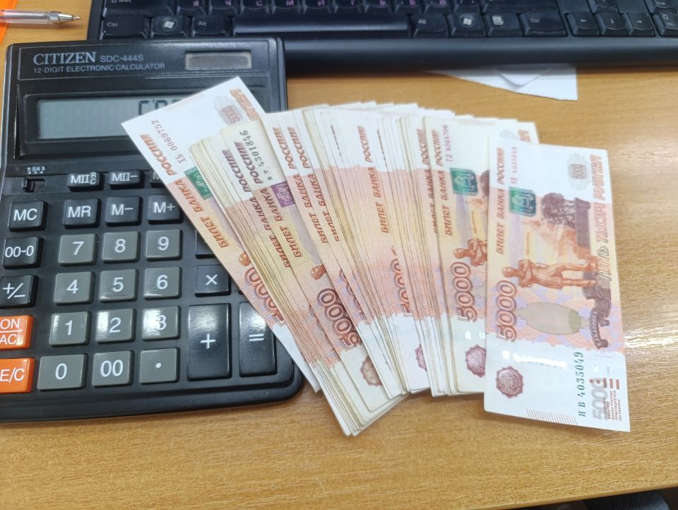 Работающие пенсионеры могут рассчитывать на большие выплаты: суммы с тремя нулями