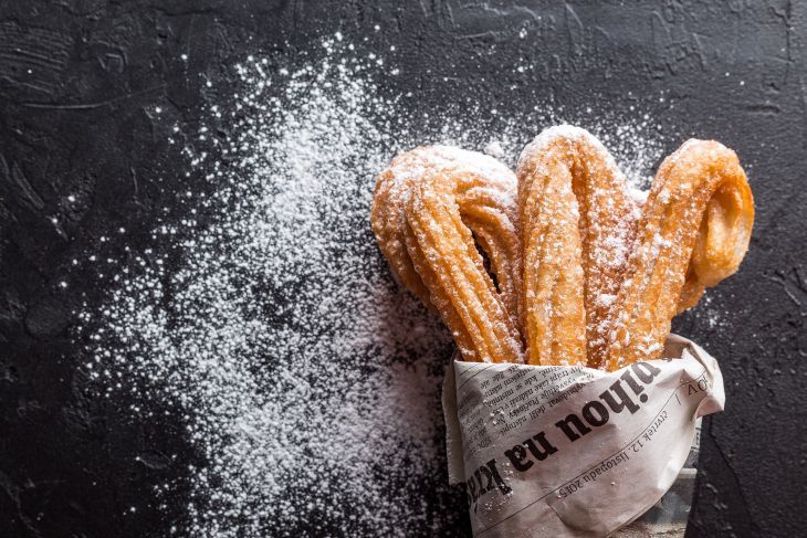 Как сделать эклеры: вкусные рецепты сладости, которая точно станет популярной в семье
