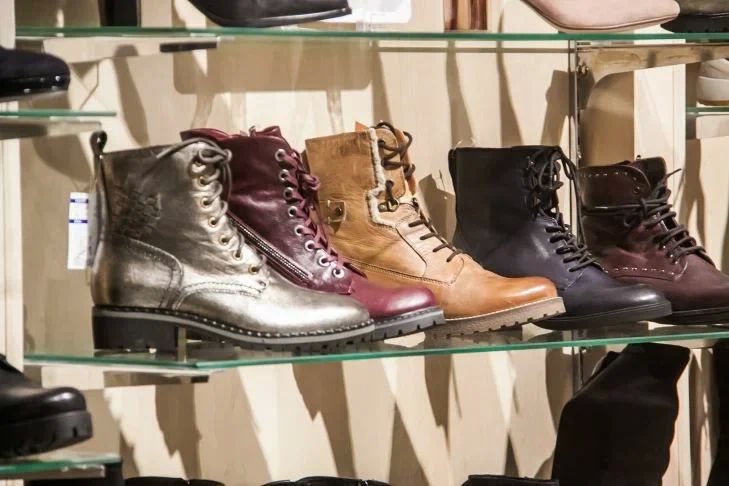 Как придать зеркальный блеск лакированной обуви: вы об этом не знали