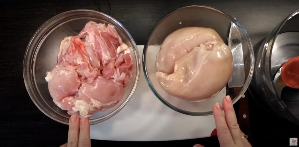 Самостоятельное приготовление куриных сосисок: простой и вкусный рецепт для всей семьи