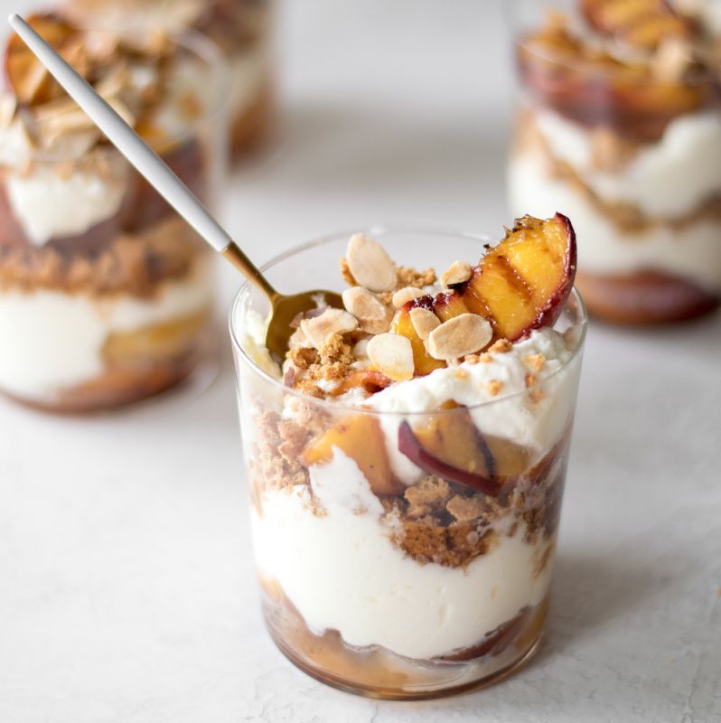 Летний десерт: маскарпоне с персиками - просто, вкусно и эффектно