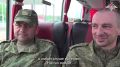 Ямальские бойцы вернулись из плена во время масштабного обмена между Россией и Украиной Обмен проходил в три этапа по формуле 1000 на 1000. Об этом стороны договорились 16 мая на переговорах в Стамбуле. С 23 по 25 мая...