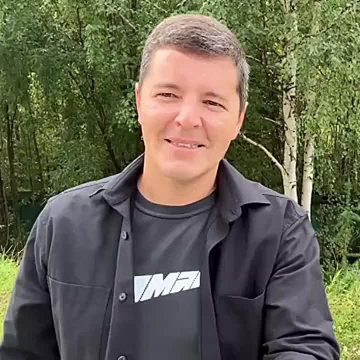 :        