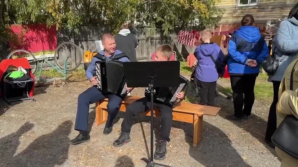  :        