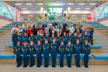 В городе Лабытнанги состоялась торжественная церемония «Посвящение в кадеты МЧС России»