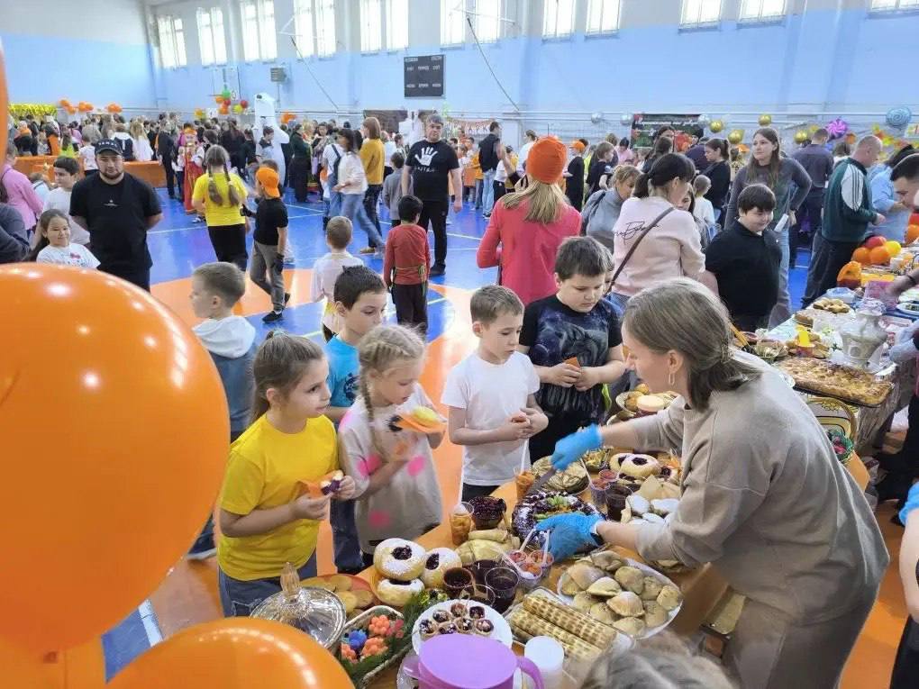 Благотворительная ярмарка в школе №3: вместе к добрым делам Благотворительная ярмарка в школе №3: вместе к добрым делам