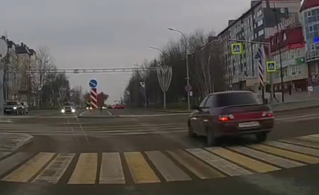 Автоинспекторы Ноябрьска выявили нарушителя благодаря социальным сетям