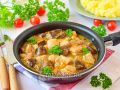 Золотая осень на вашей кухне: ароматная куриная подлива с лесными грибами