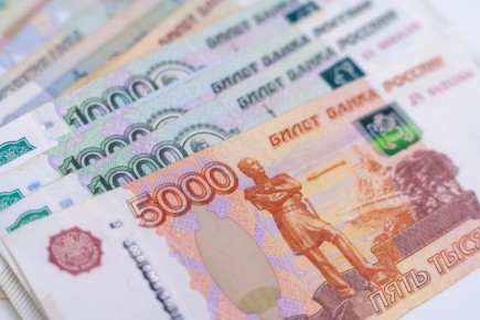 Удар по своим: оренбургская бабушка-курьер обманула ямальскую пенсионерку