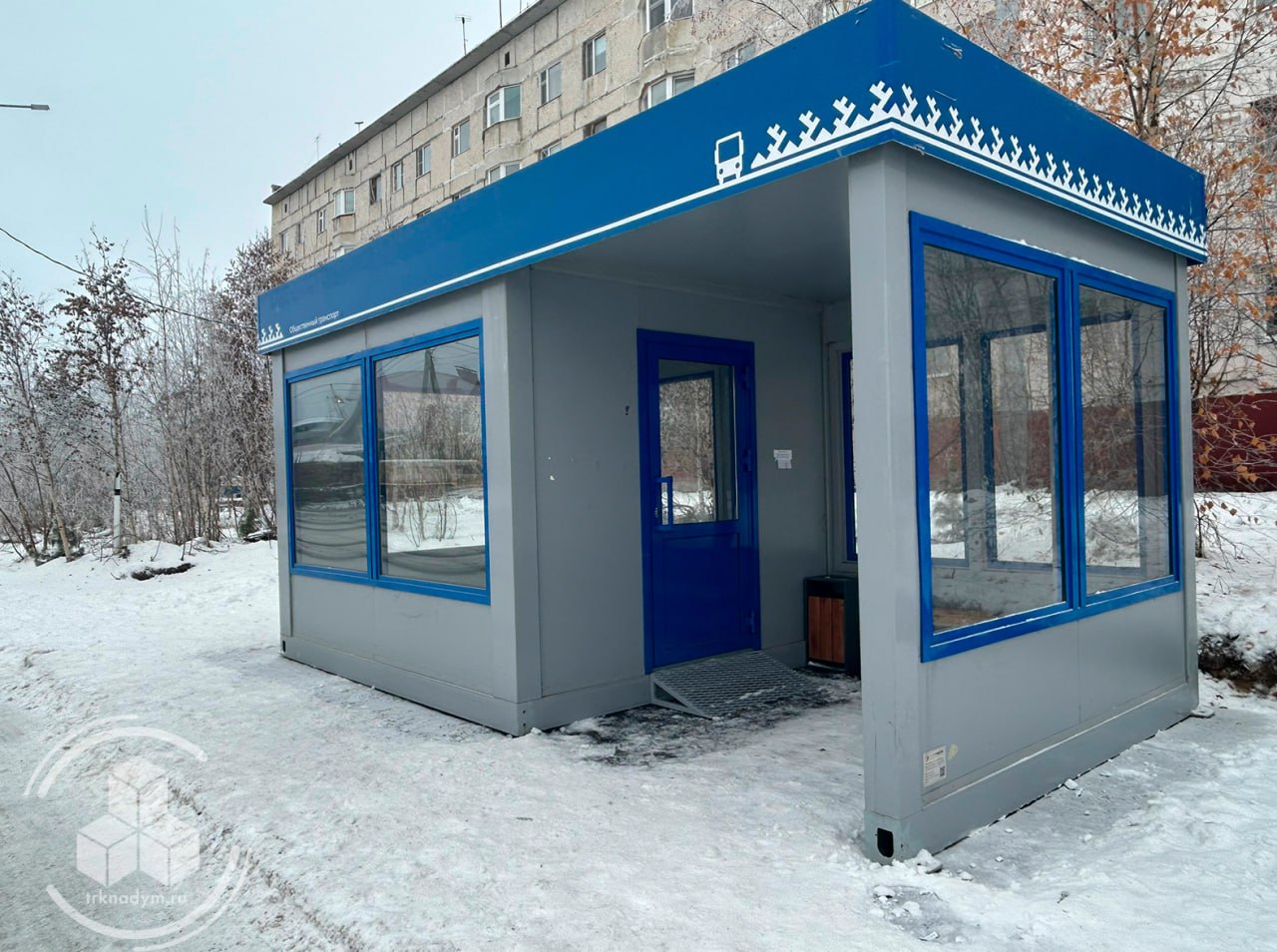 К концу декабря в Надыме появятся современных тёплые остановочные павильоны