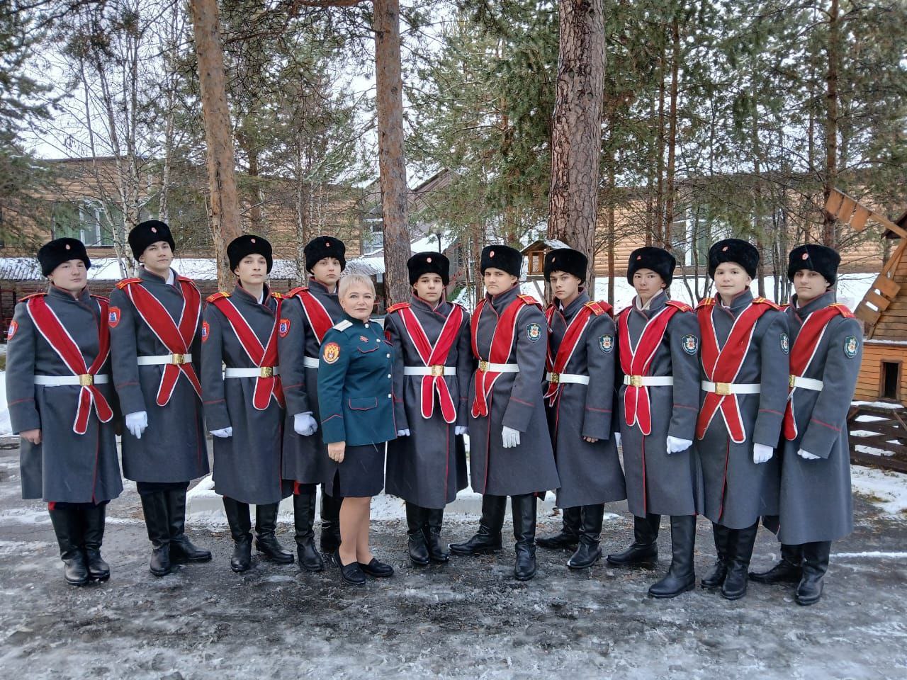 Юные казаки Нового Уренгоя участвуют в профильной патриотической смене кадетов казачьих классов в Ноябрьске