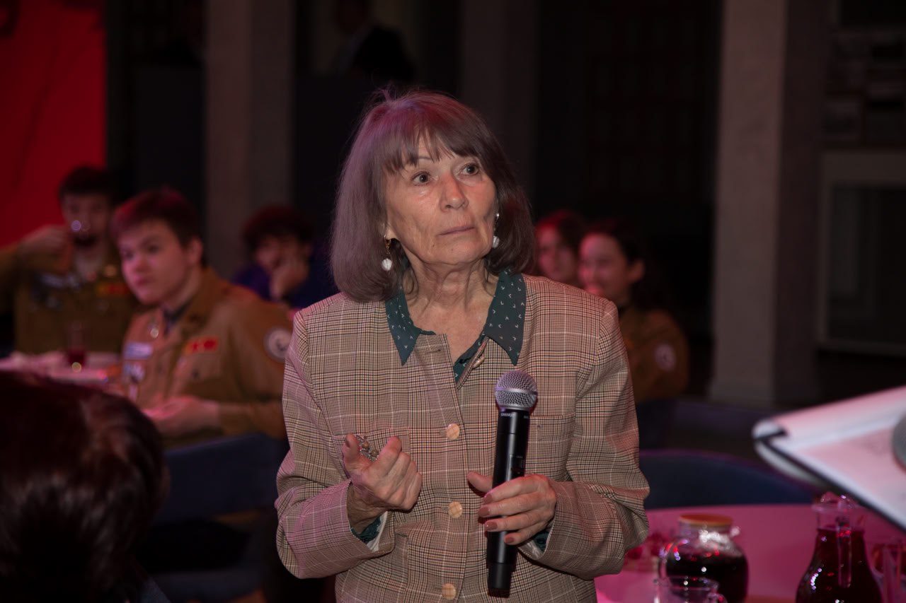 В рамках юбилея Нового Уренгоя в город приглашены три десятка ветеранов — активистов комсомольского движения В рамках юбилея Нового Уренгоя в город приглашены три десятка ветеранов — активистов комсомольского движения