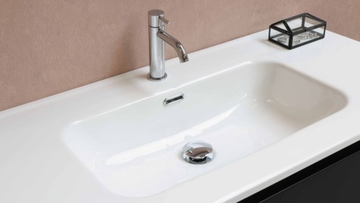 Так борются с известковым налетом мудрые хозяйки: вместо губки используют вот что