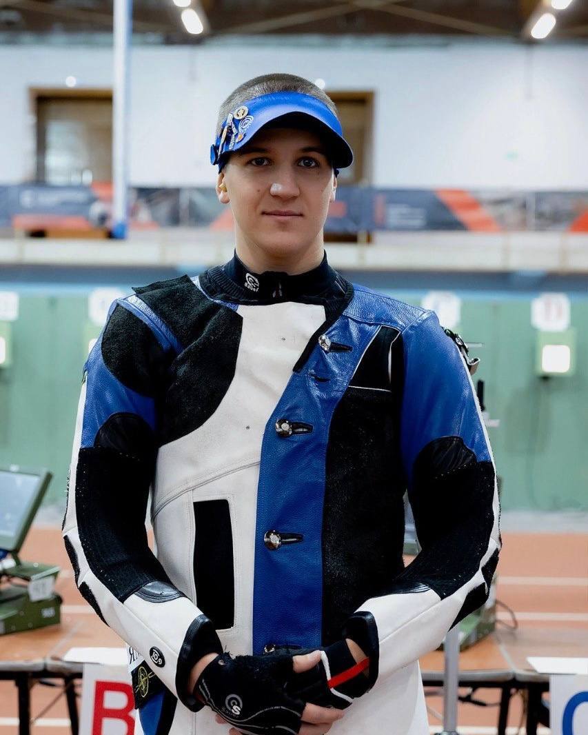 Сегодня свой день рождения отмечает ямальский спортсмен Максим Михайлов Сегодня свой день рождения отмечает ямальский спортсмен Максим Михайлов