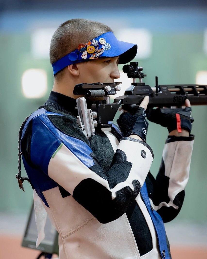 Сегодня свой день рождения отмечает ямальский спортсмен Максим Михайлов Сегодня свой день рождения отмечает ямальский спортсмен Максим Михайлов