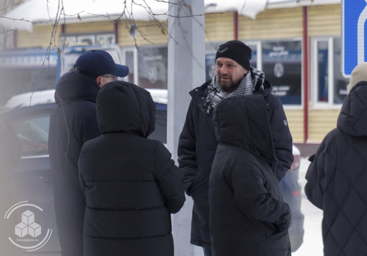 В Надыме состоялся рейд в рамках партийного проекта «Единой России» «Дом-школа-дом» В Надыме состоялся рейд в рамках партийного проекта «Единой России» «Дом-школа-дом»