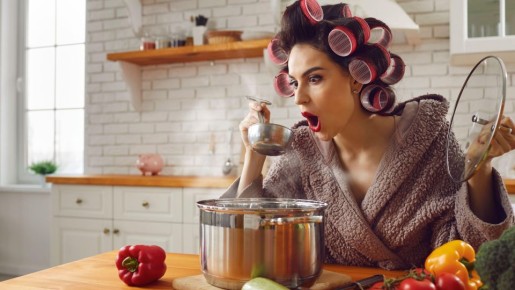 Вы удивитесь, но пересоленный суп можно спасти: вот как исправить досадную ошибку