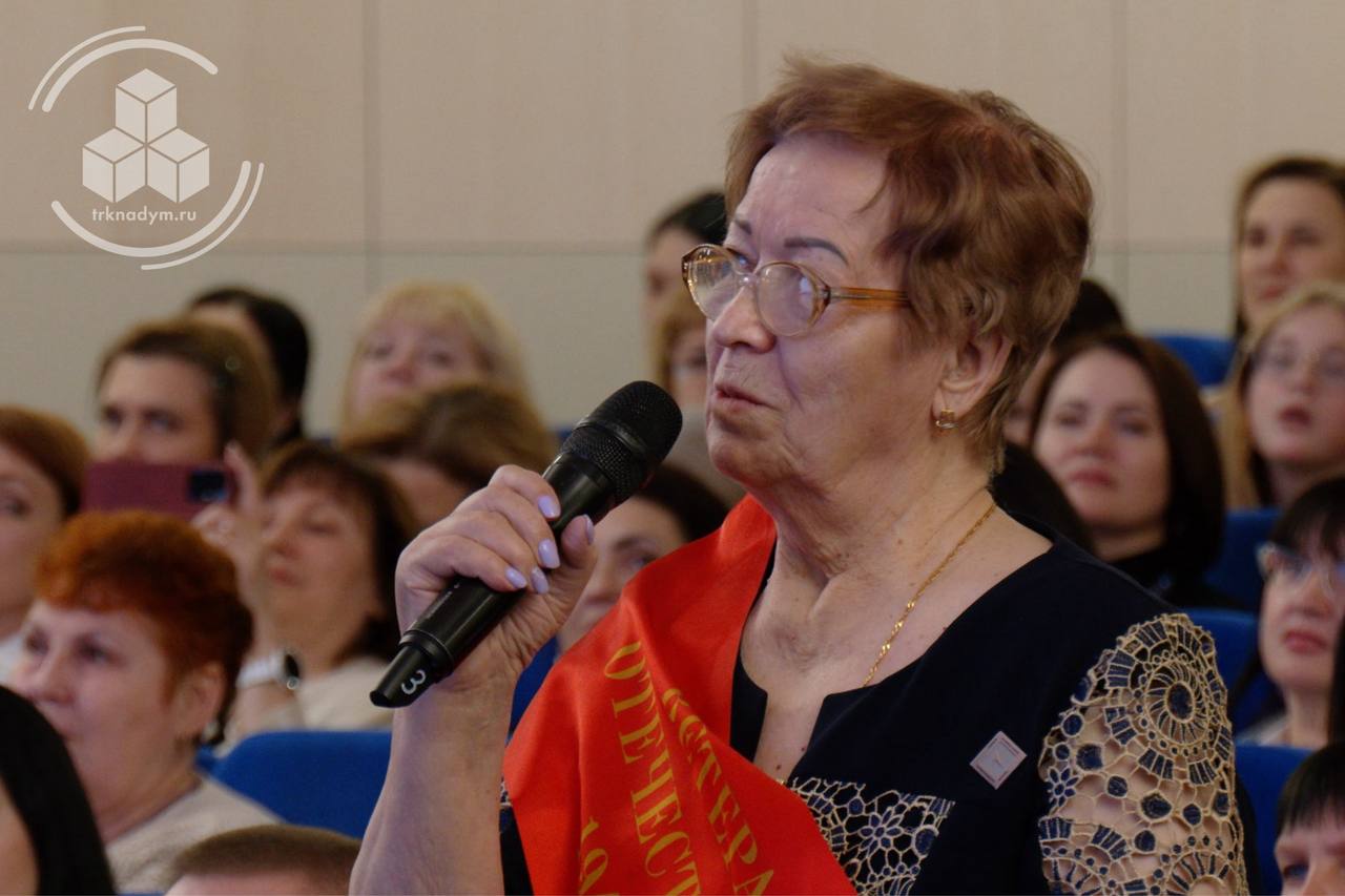 В Надым приехал Герой России лётчик Дамир Юсупов В Надым приехал Герой России лётчик Дамир Юсупов