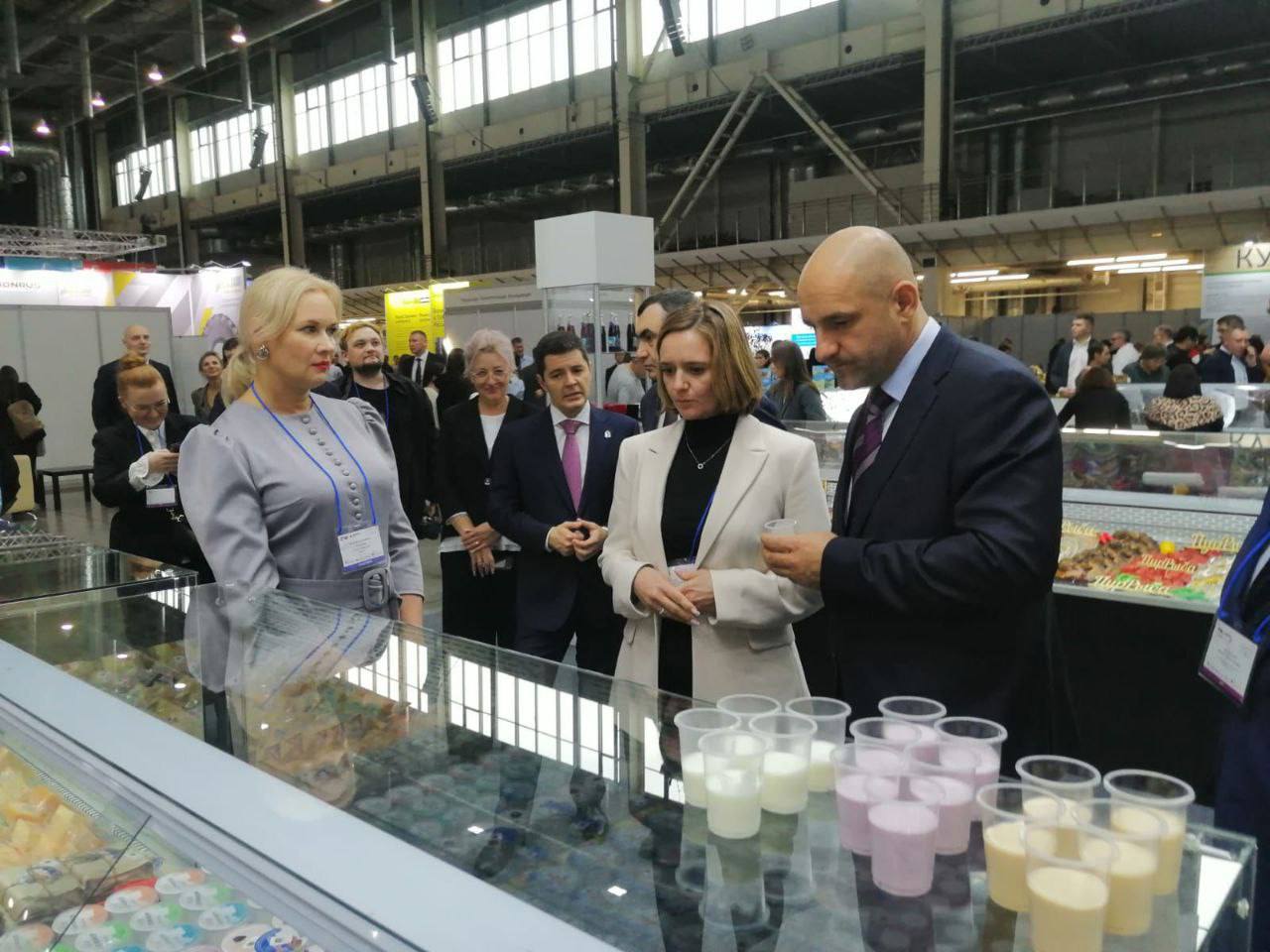 Сельскохозяйственный комплекс «Ноябрьский» участвует в XIII Межрегиональной агропромышленной выставке Уральского федерального округа «Агропром Урал», которая проходит в Екатеринбурге