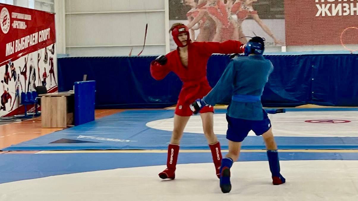 В Муравленко завершились окружные соревнования по самбо и боевому самбо В Муравленко завершились окружные соревнования по самбо и боевому самбо