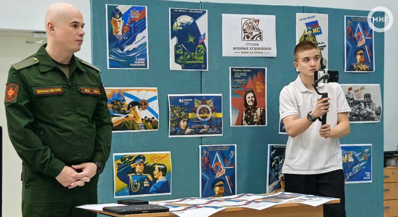 Студентам-медикам Ноябрьского колледжа рассказали о работе военного психолога