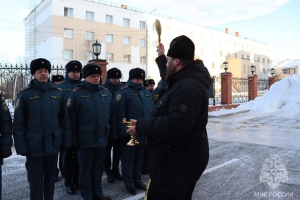 Сегодня в Главном управлении МЧС России по Ямало-Ненецкому автономному округу 4 новобранца приняли Присягу, обещая самоотверженно служить на благо Отечества и оставаться верными долгу