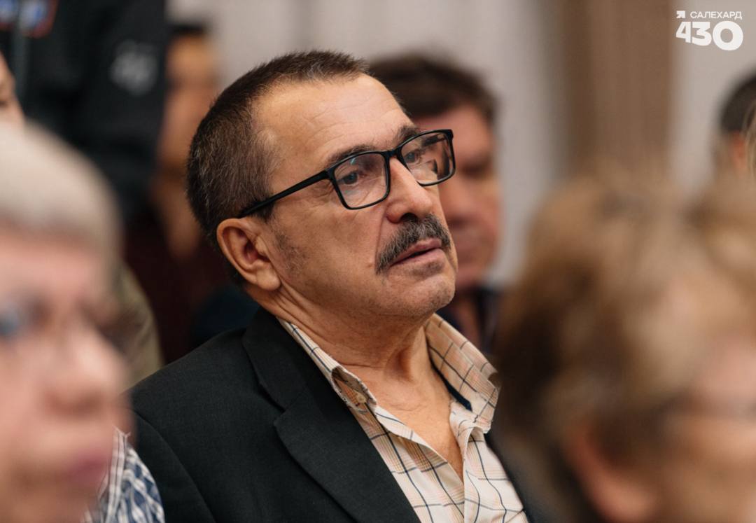 Глава Салехарда Алексей Титовский обсудил со старожилами, ветеранами города, участниками специальной военной операции, историками, краеведами, каким будет новое пространство в честь того, что Салехарду присвоено почётное...