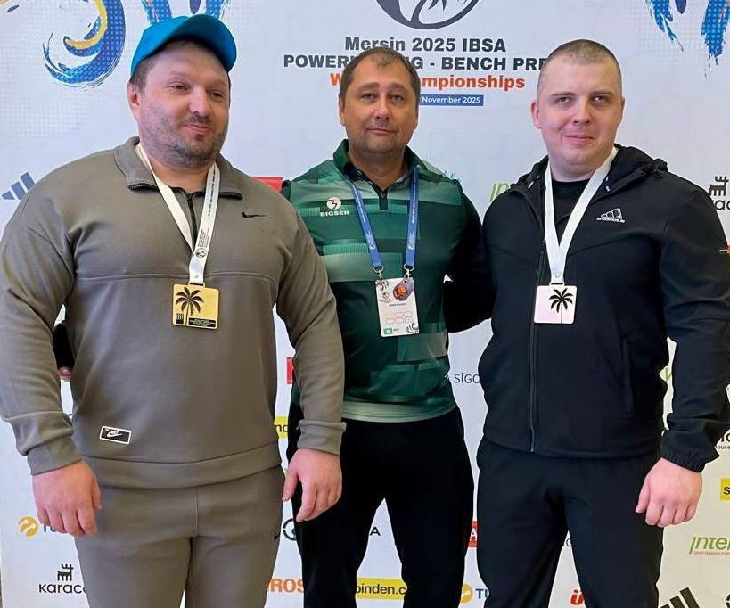 Ямальцы стали чемпионами мира по пауэрлифтингу среди незрячих спортсменов