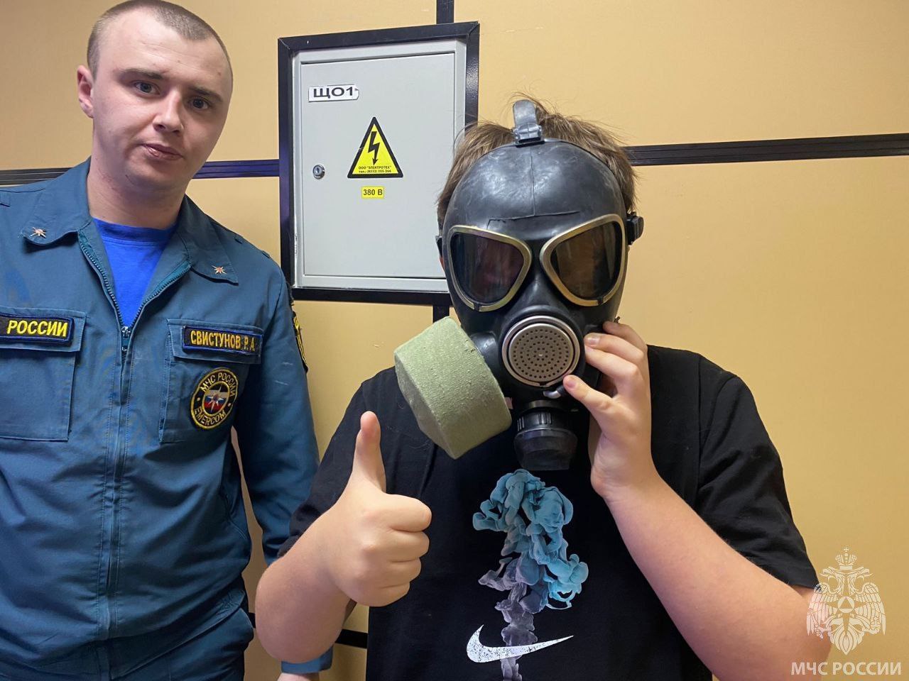 В городском доме культуры «Победа» горола Лабытнанги развернулась молодёжная патриотическая акция «Призывник» В городском доме культуры «Победа» горола Лабытнанги развернулась молодёжная патриотическая акция «Призывник»