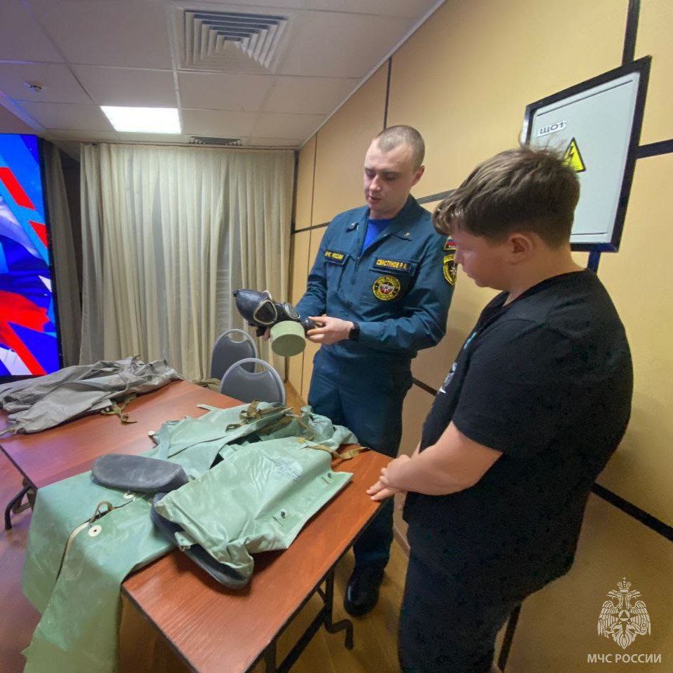 В городском доме культуры «Победа» горола Лабытнанги развернулась молодёжная патриотическая акция «Призывник» В городском доме культуры «Победа» горола Лабытнанги развернулась молодёжная патриотическая акция «Призывник»