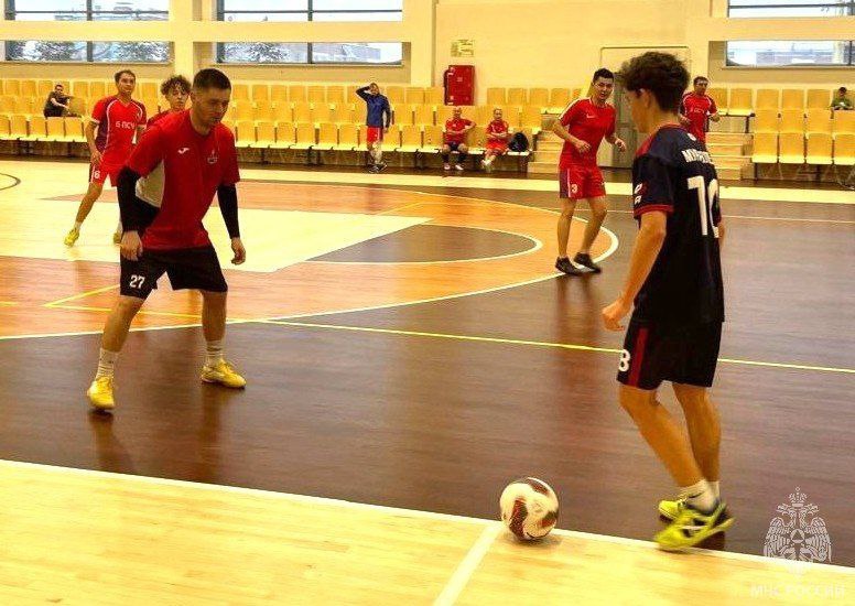 В преддверии Дня народного единства пожарные Муравленко сразились в турнире по мини-футболу В преддверии Дня народного единства пожарные Муравленко сразились в турнире по мини-футболу