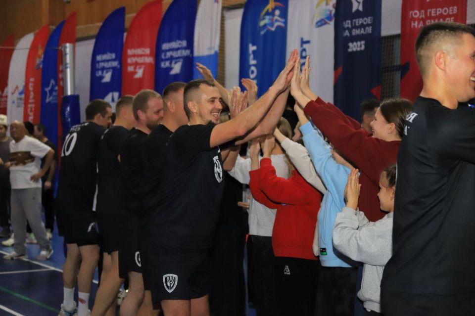 Волейбольный турнир Дружбы на Кубок главы города завершился Волейбольный турнир Дружбы на Кубок главы города завершился