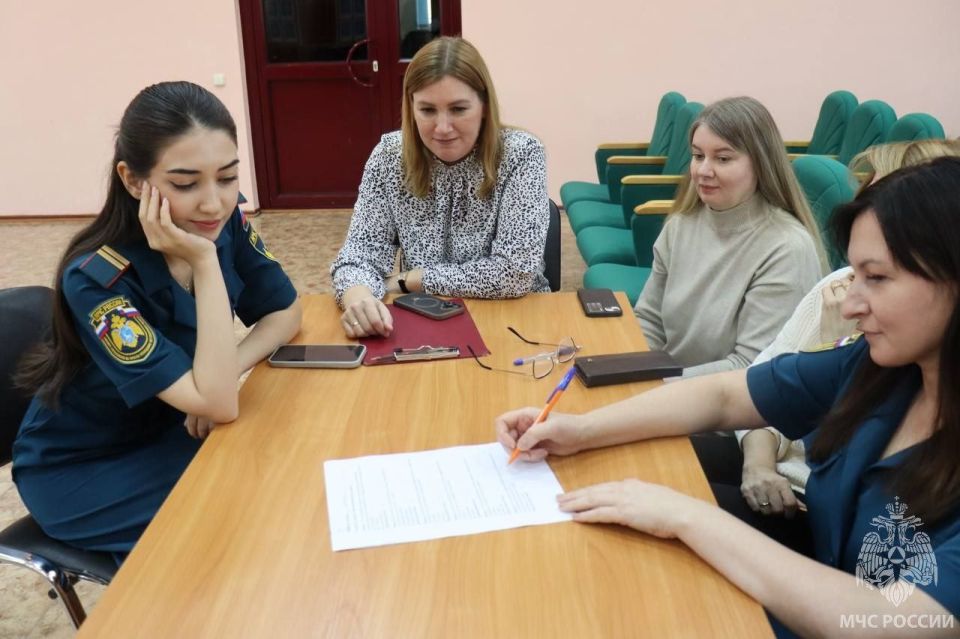 Молодёжный совет Главного управления провёл увлекательную викторину, приуроченную ко Дню народного единства Молодёжный совет Главного управления провёл увлекательную викторину, приуроченную ко Дню народного единства