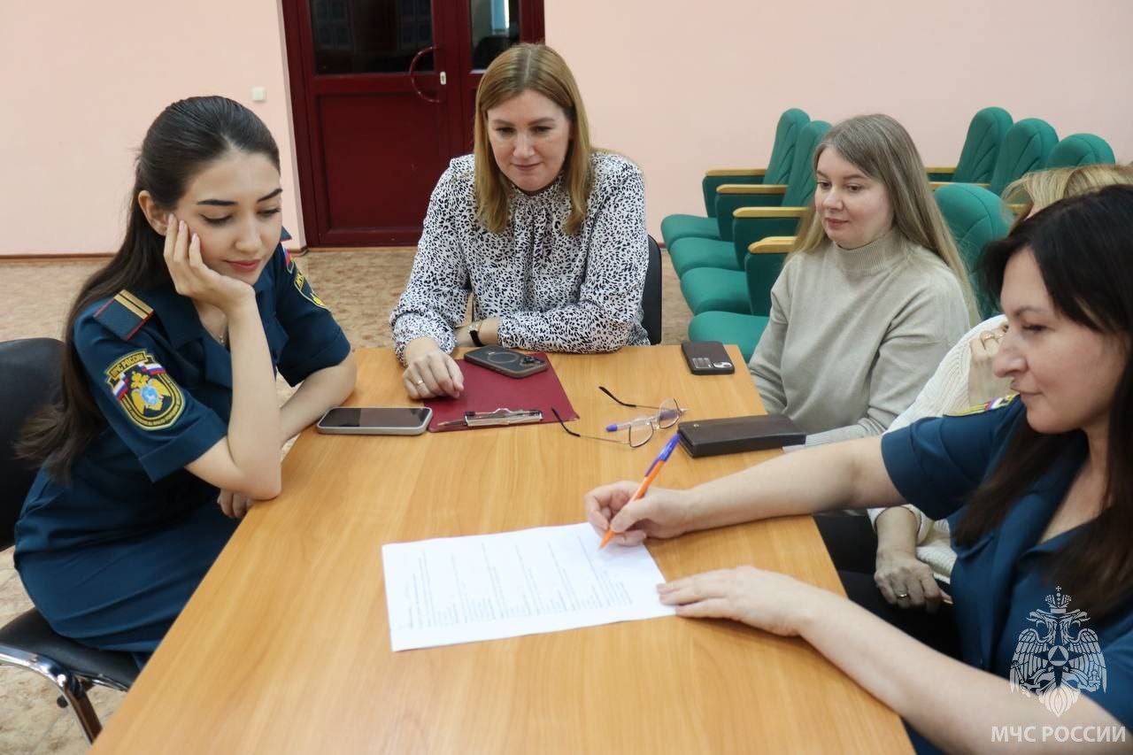 Молодёжный совет Главного управления провёл увлекательную викторину, приуроченную ко Дню народного единства Молодёжный совет Главного управления провёл увлекательную викторину, приуроченную ко Дню народного единства