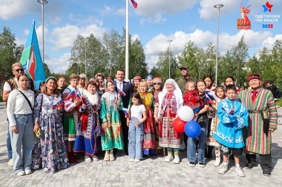 Быть единым целым - народом великой страны - завет предшествующих поколений Быть единым целым - народом великой страны - завет предшествующих поколений