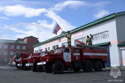 04 ноября 6 пожарно-спасательная часть Муравленко отмечает 34-й День рождения!