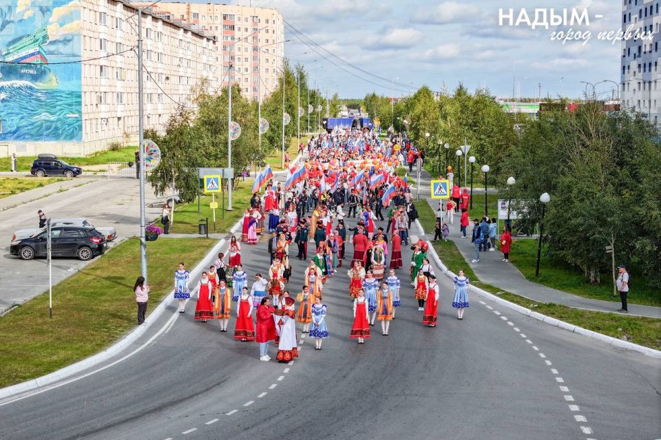 Быть единым целым - народом великой страны - завет предшествующих поколений Быть единым целым - народом великой страны - завет предшествующих поколений