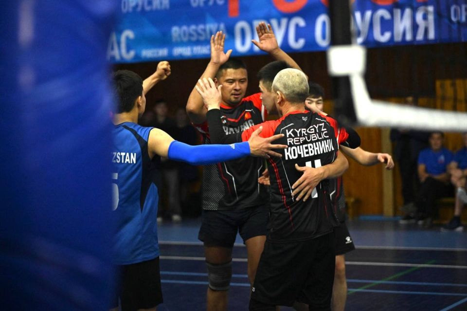 Волейбольный турнир Дружбы на Кубок главы города завершился Волейбольный турнир Дружбы на Кубок главы города завершился