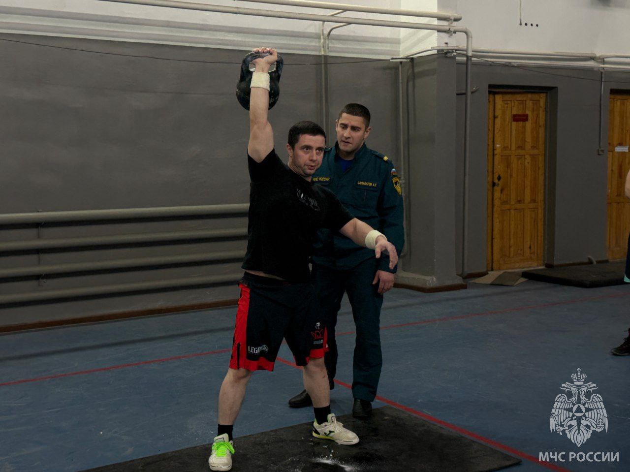 В Новом Уренгое прошли соревнования по гиревому спорту среди подразделений 3 пожарно-спасательного отряда В Новом Уренгое прошли соревнования по гиревому спорту среди подразделений 3 пожарно-спасательного отряда