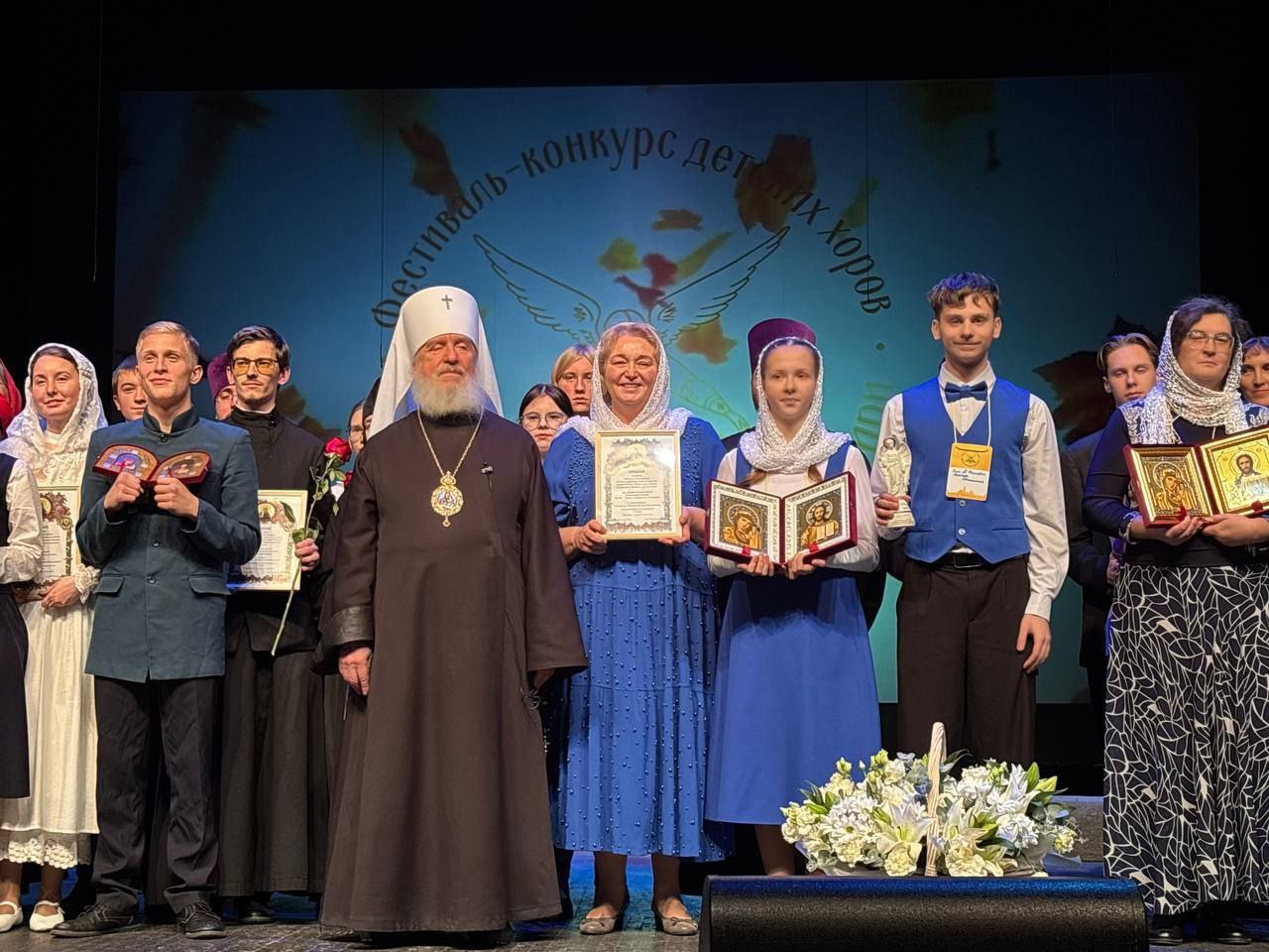 Хор средних и старших классов Новоуренгойской Православной гимназии имени святителя Филофея, митрополита Тобольского удостоен звания лауреата XXIX фестиваля-конкурса «Духовная песнь Православной Сибири»
