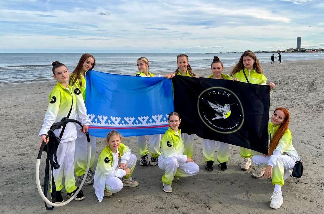 Ямальские спортсменки привезли три золота с международных соревнований по воздушной гимнастике