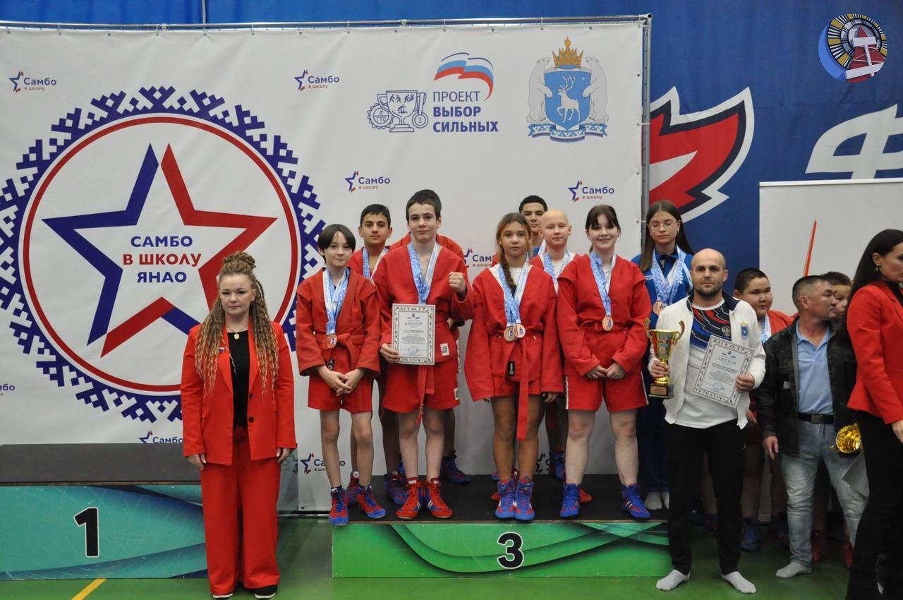 Поздравляем команду 13-й школы Ноябрьска с ярким достижением! Поздравляем команду 13-й школы Ноябрьска с ярким достижением!