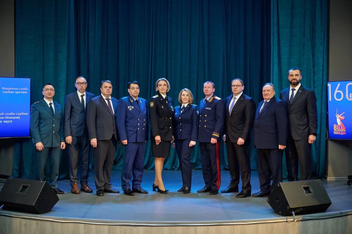 5 ноября 2025 года руководитель следственного управления Следственного комитета Российской Федерации по Ямало-Ненецкому автономному округу Андрей Николаевич Егоров принял участие в торжественном мероприятии, приуроченном к... 5 ноября 2025 года руководитель следственного управления Следственного комитета Российской Федерации по Ямало-Ненецкому автономному округу Андрей Николаевич Егоров принял участие в торжественном мероприятии, приуроченном к...