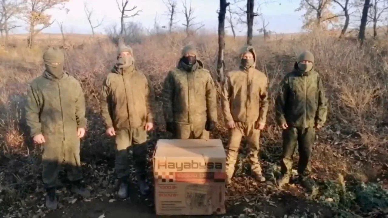 Ямальские военнослужащие получили гуманитарную помощь от надымских медиков