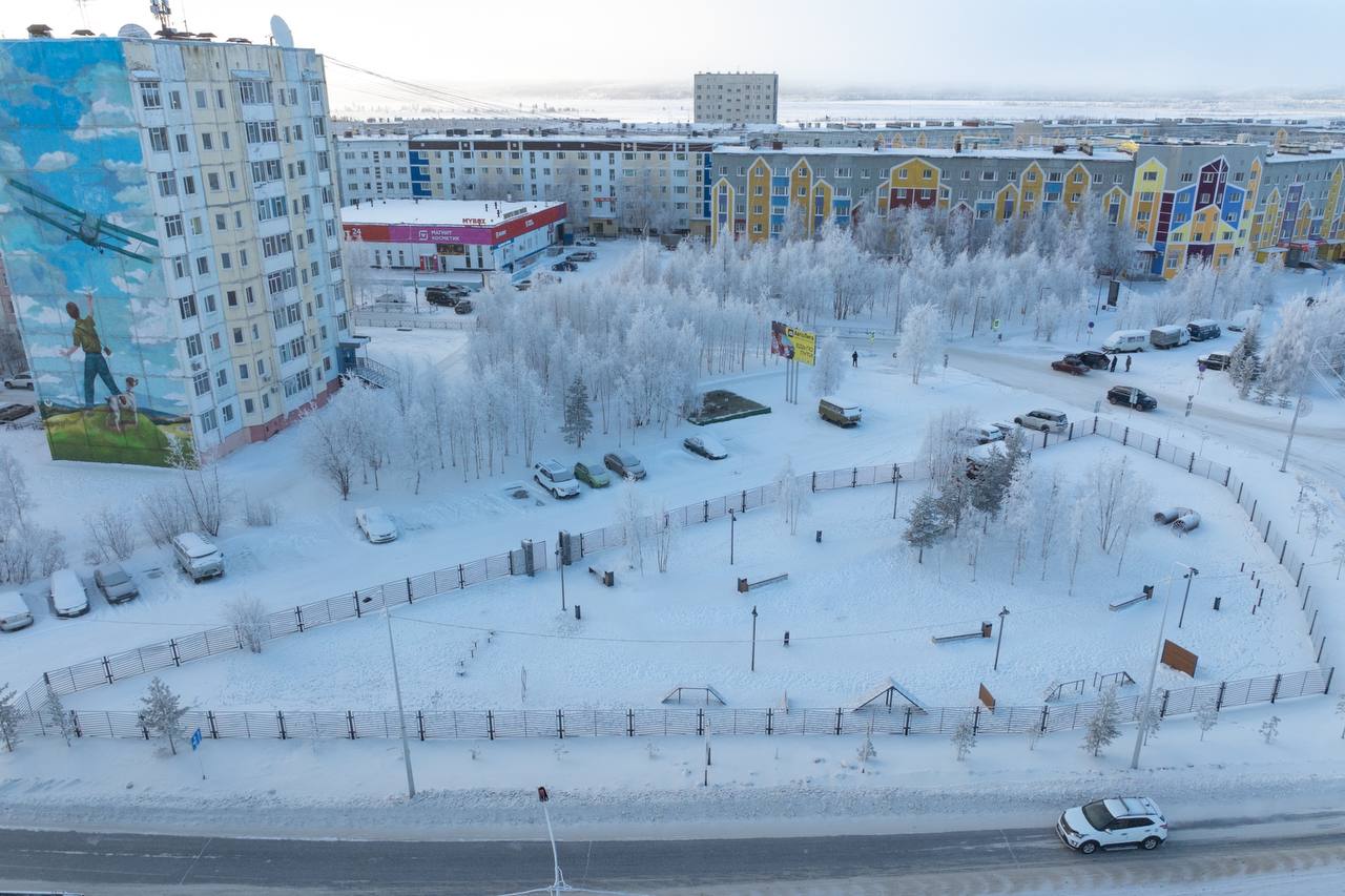 В Надыме открыли круглогодичную площадку для выгула и дрессировки животных В Надыме открыли круглогодичную площадку для выгула и дрессировки животных