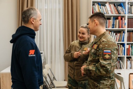 Алексей Титовский: Встретился с прекрасной семьей Родиона и Кристины Пуйко, участниками специальной военной операции