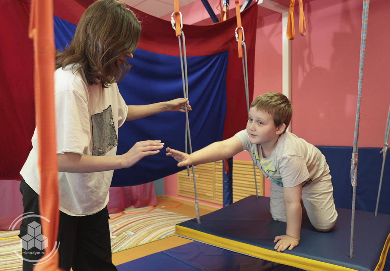 В Надыме работают специалисты реабилитационного центра "Движение жизни" из Тюмени В Надыме работают специалисты реабилитационного центра "Движение жизни" из Тюмени