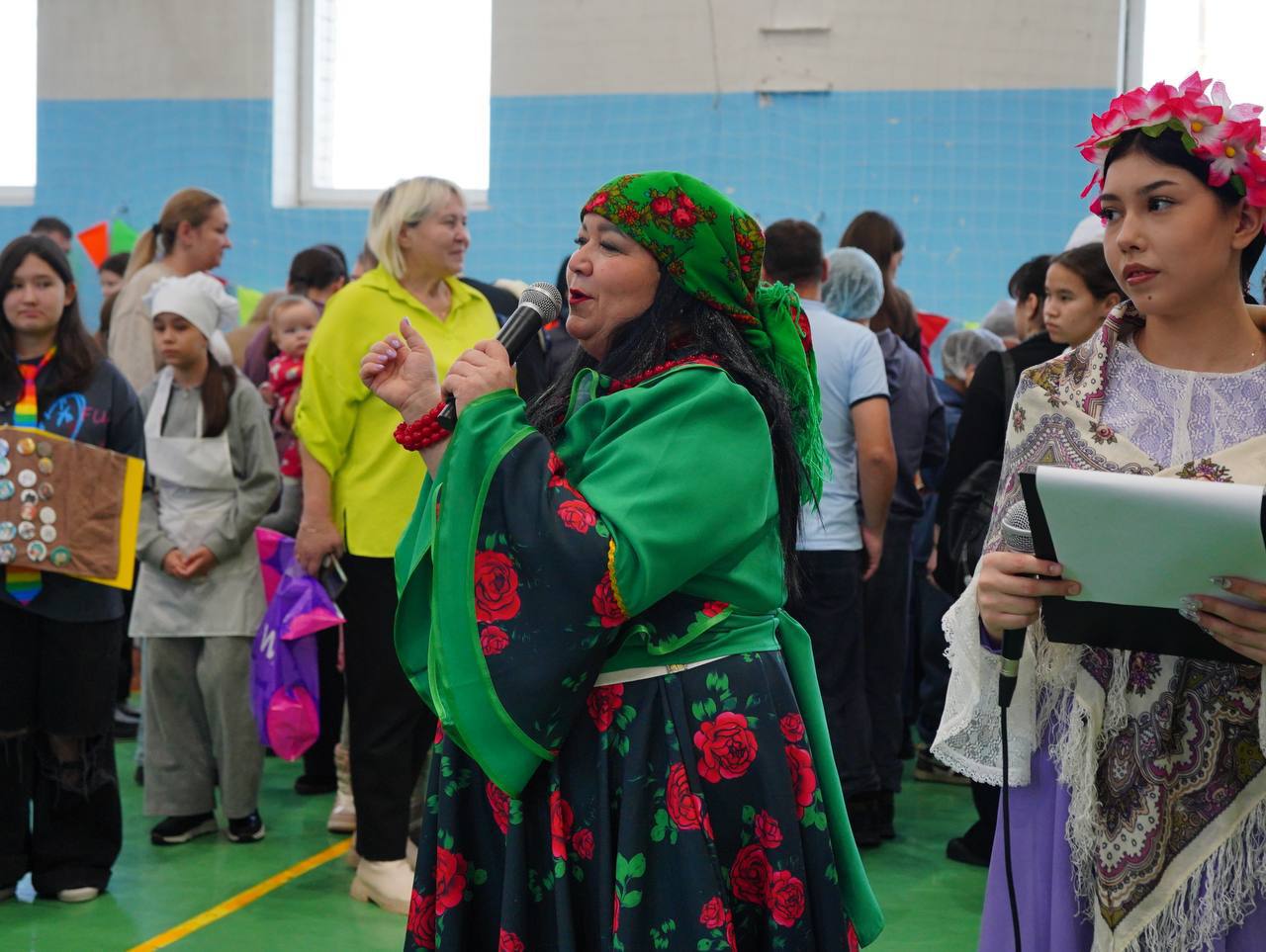 В школе №6 прошла благотворительная ярмарка «Мы вместе» В школе №6 прошла благотворительная ярмарка «Мы вместе»