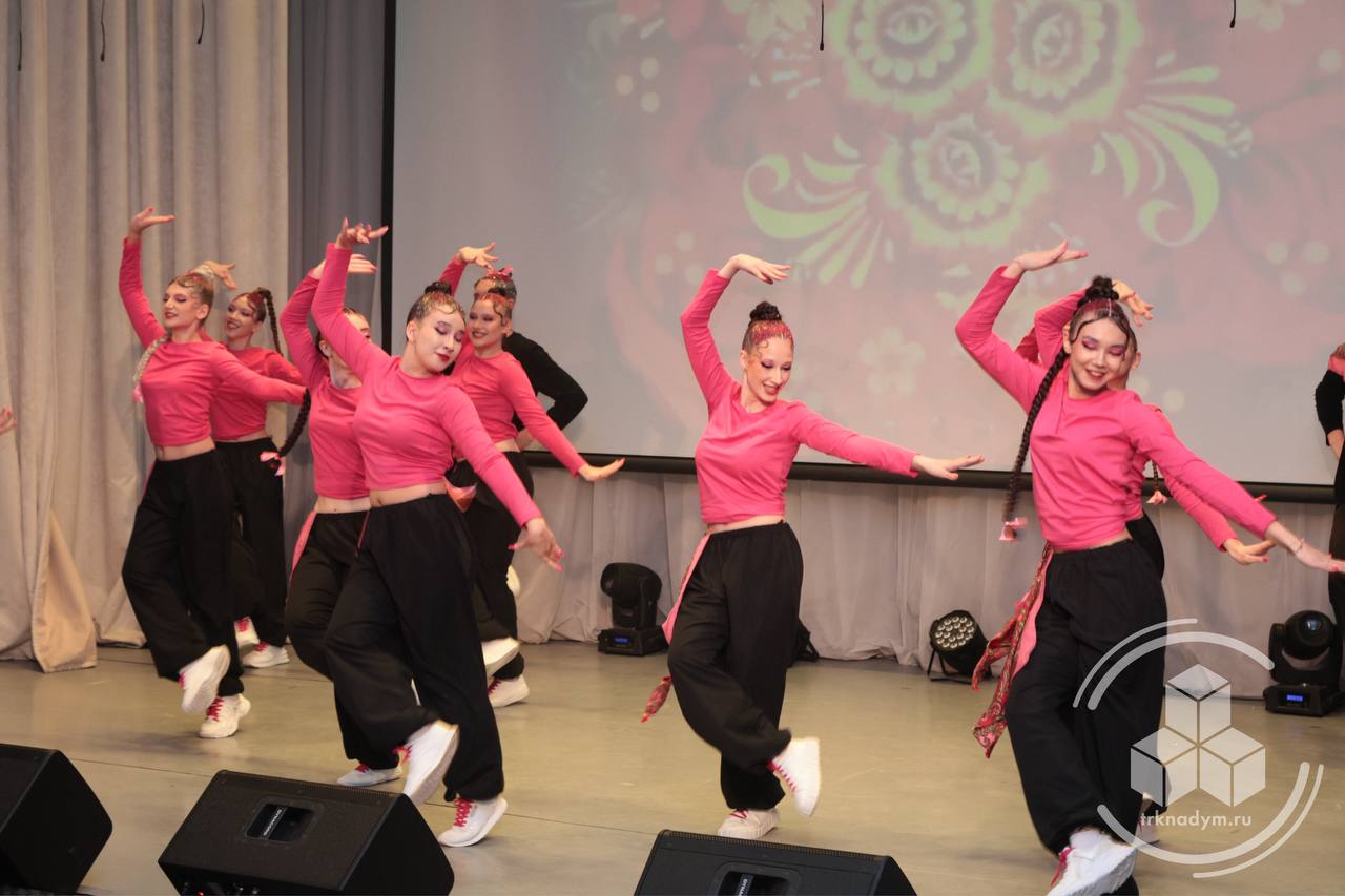 В Надыме снова выбирают лучших танцоров среди подростков В Надыме снова выбирают лучших танцоров среди подростков