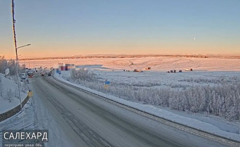 Пассажиров между Салехардом и Лабытнанги начали перевозить суда на воздушной подушке